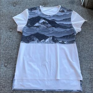 Lululemon T-shirt made of athletic material